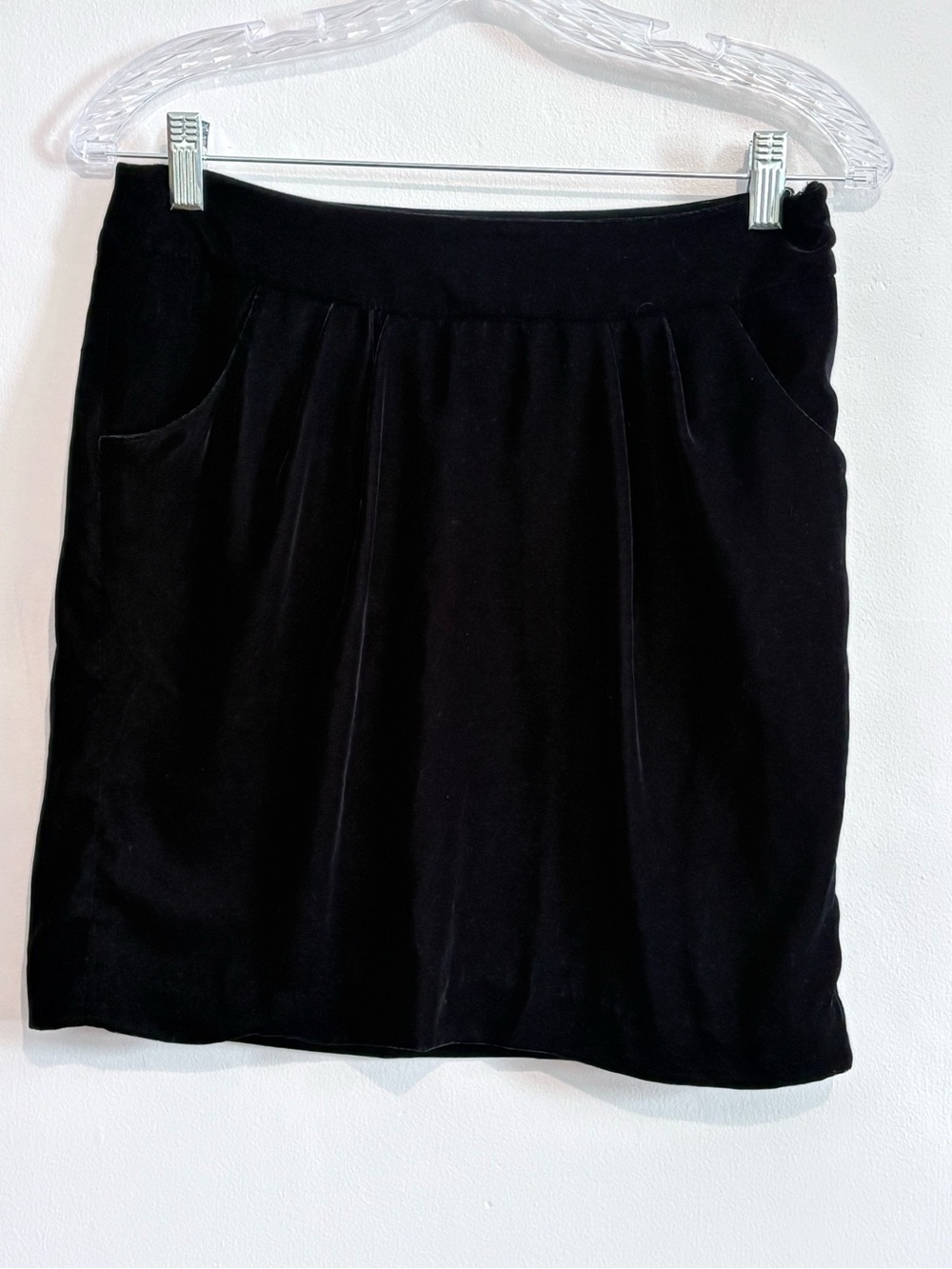 GAP Black Velvet Mini Skirt with Pleated Front and pockets